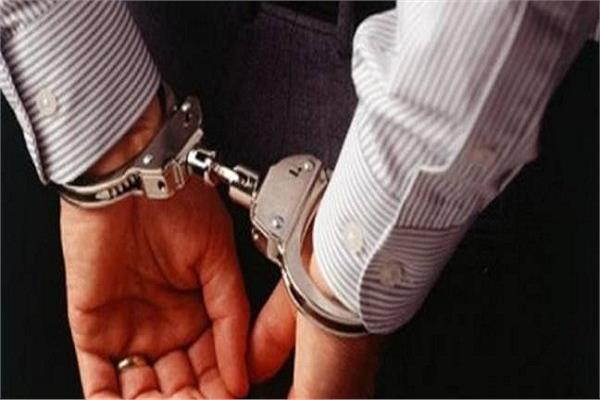 ضبط عامل يحمل جواز سفر مزور 