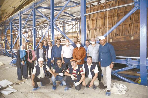  فريق الترميم يستعد لنقل مركب «خوفو الأولى»