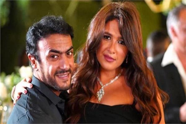 ياسمين عبد العزيز وأحمد العوضي