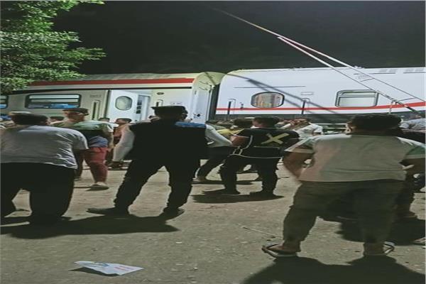 خروج قطار العياط عن القضبان 