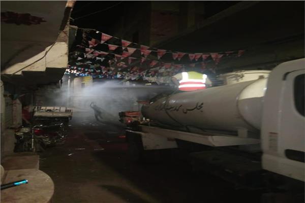 حملات تطهير وتعقيم بمراكز البداري والغنايم والقوصية وحي شرق و