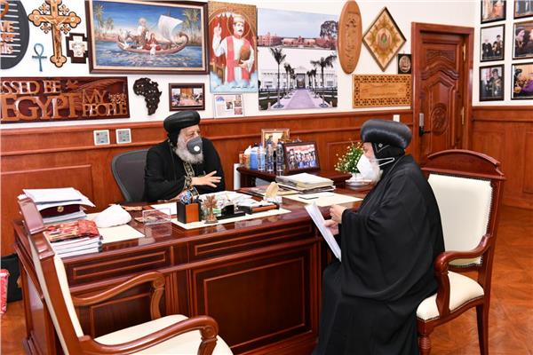  البابا تواضروس يستقبل الأنبا أندراوس 