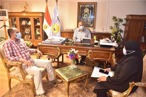 لقاء محافظ اسيوط مع وكيل وزارة الزراعة