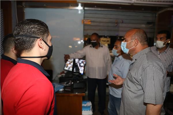 سكرتير عام محافظة بني سويف ومعاون المحافظ يتفقدان تطبيق الإجراءات الإحترازية   