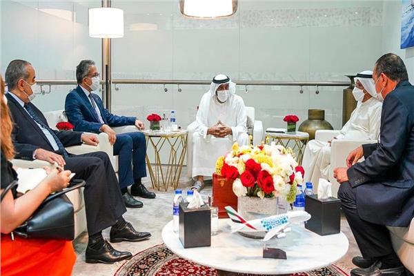 محمد منار وزير الطيران المدني وخالد العناني وزير السياحة والآثار 