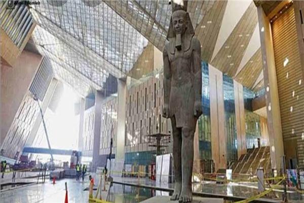  المتحف المصري الكبير