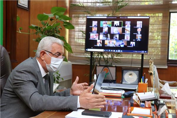  الدكتور عادل مبارك رئيس جامعة المنوفية