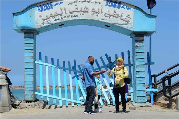 متابعة الإجراءات الاحترازية واستعدادات إعادة فتح الشواطئ 