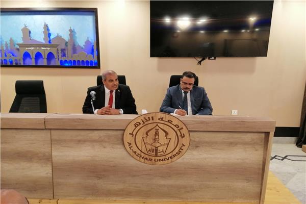 رئيس جامعة الأزهر يترأس اجتماع الإدارة العامة لشئون التعليم والطلاب