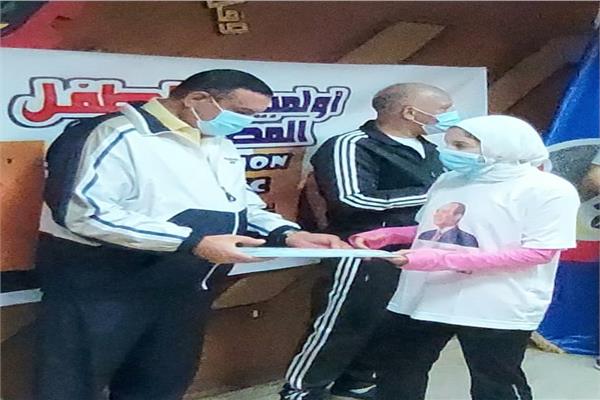 محافظ البحيرة