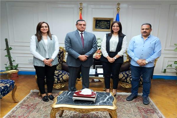 اللواء هشام آمنة محافظ البحيرة