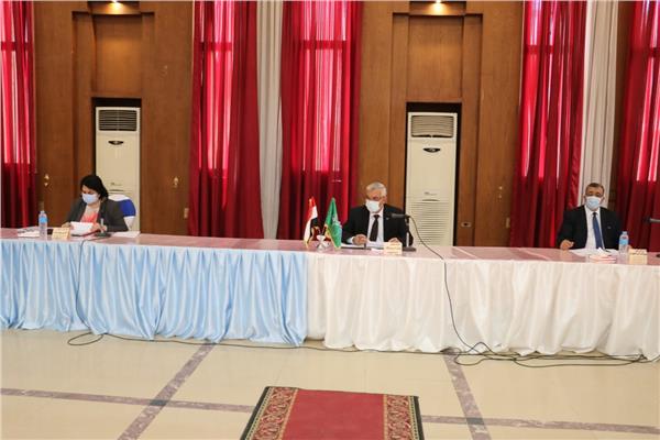 جامعة المنوفية تؤيد مساعي الرئيس تجاه القضية الفلسطينية وإعادة إعمار غزة