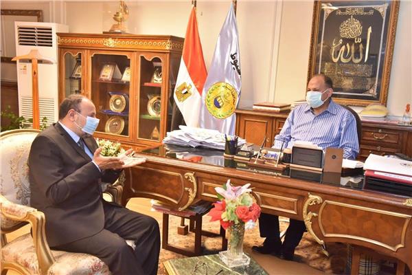 محافظ أسيوط يلتقي نائب رئيس جامعة الأزهر