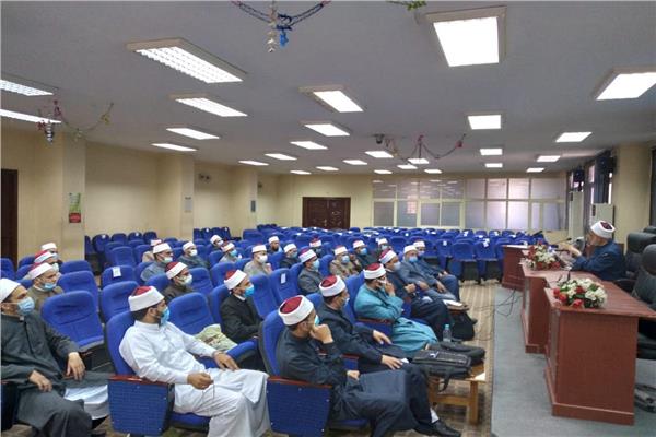 رئيس جامعة الأزهر يشهد ختام دورة " الخطابة وفن الإلقاء" 