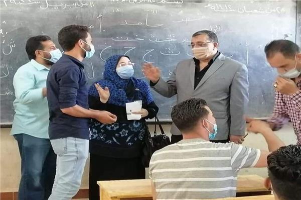 محو امية ١٢ الف و٤٠٣ دارس امى بجهود طلاب جامعة المنوفية