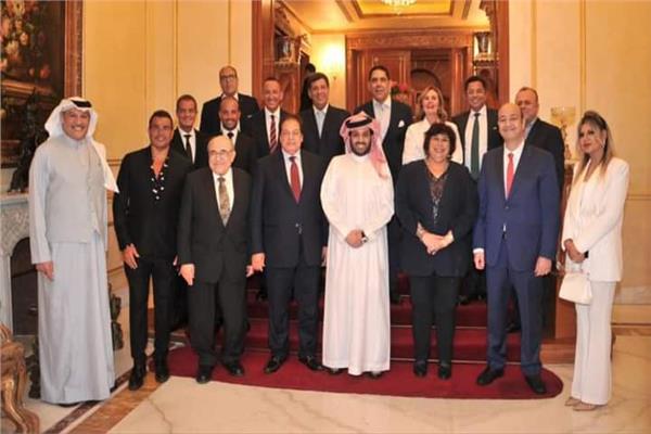  لقاء للمثقفين والاعلاميين ووزيرة الثقافة مع تركي ال الشيخ