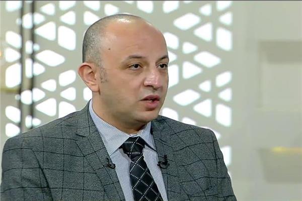 الدكتور ايهاب كمال عضو اللجنة العلمية للكوفيد
