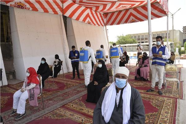 قوافل حملة حزب حماة الوطن بأسيوط