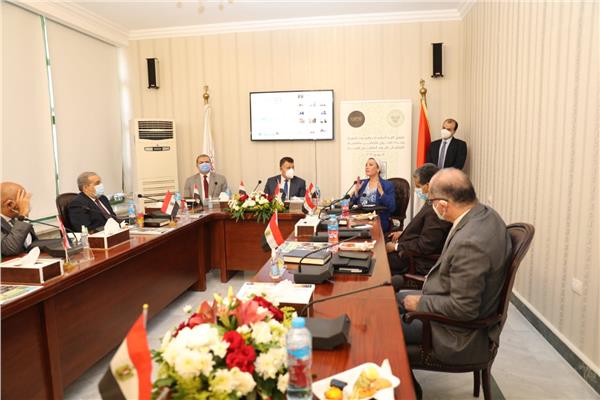 جانب من فعاليات افتتاح أول وحدة للتحول الأخضر بالجامعات المصرية