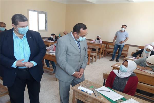 تخصيص ٥ مدارس لطلاب رفح لأداء امتحانات الشهادة الاعدادية 