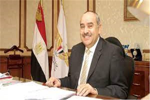 الطيار محمد منار، وزير الطيران المدني