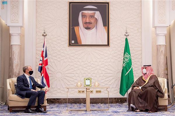 لقاء ولي العهد السعودي بوزير الخارجية البريطاني