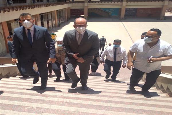 رئيس جامعة عين شمس