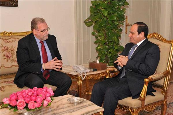 الرئيس عبد الفتاح السيسي مع بيتر جرينبرج 