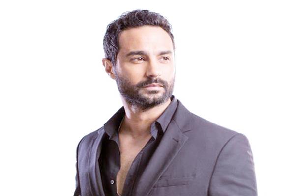 كريم فهمى