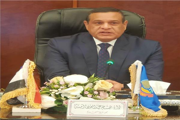 اللواء هشام آمنه