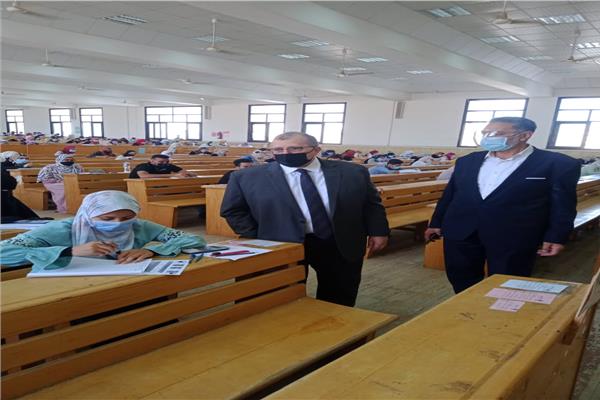 الأستاذ الدكتور  شريف محمد على  -نائب رئيس جامعة مدينة السادات 
