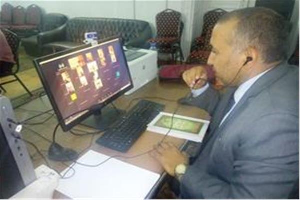 أحمد شكم أستاذ البلاغة بكلية الدراسات الإسلامية والعربية.