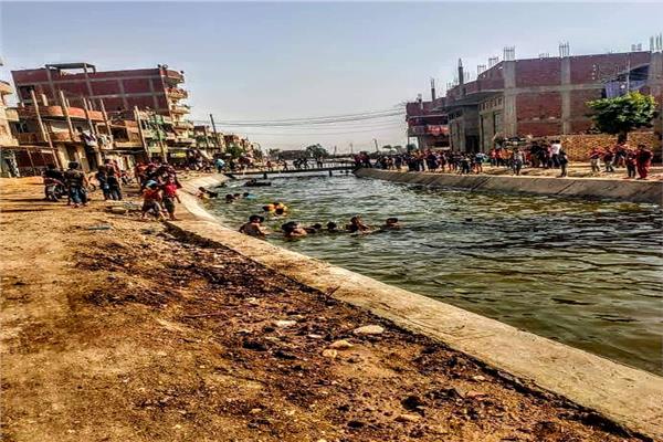  تبطين الترع مصيف المواطن البسيط في الجيزة