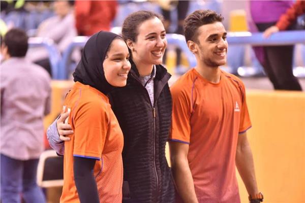ثلاثي منتخب الريشة الطائرة