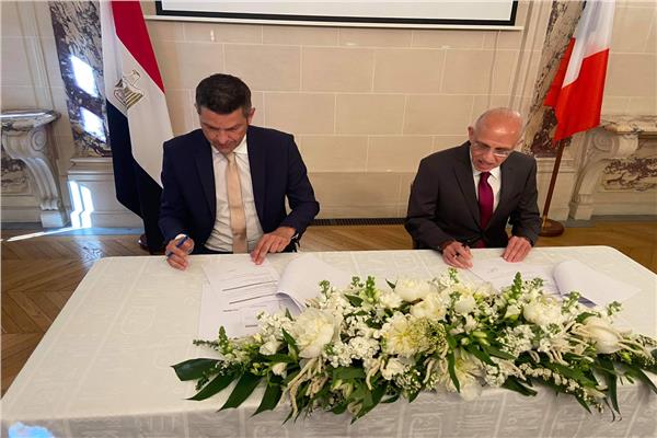مصر توقع مع فرنسا عقد انشاء بيت مصر