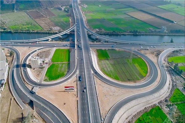 5 آلاف كيلو طرق و11 محورًا..  إنجازات «الطرق» خلال 7 سنوات من حكم «السيسي» 