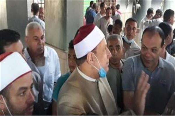 وزير  الاوقاف يأمر بسرعة ترميم مسجد القراموص بعد حريقه
