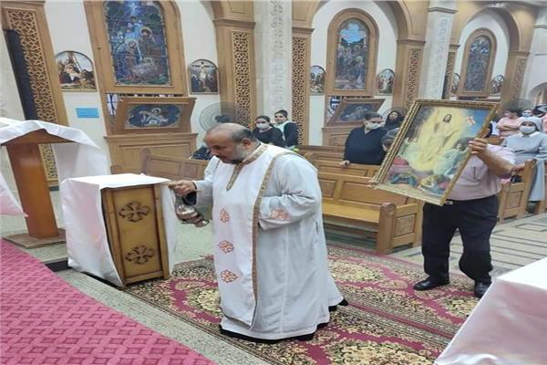 كنيسة رئيس الملائكة ميخائيل بالأقصر تحتفل بعيد الصعود