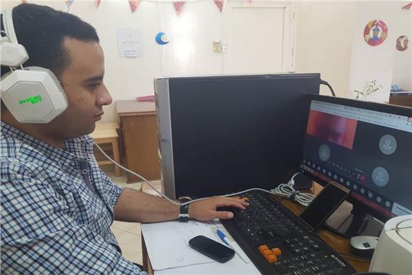 وحدة السكان بأسيوط تشارك عبر الفيديو كونفرانس