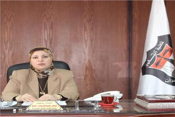 د. سحر عبد الستار إمام عميدة كلية الحقوق 