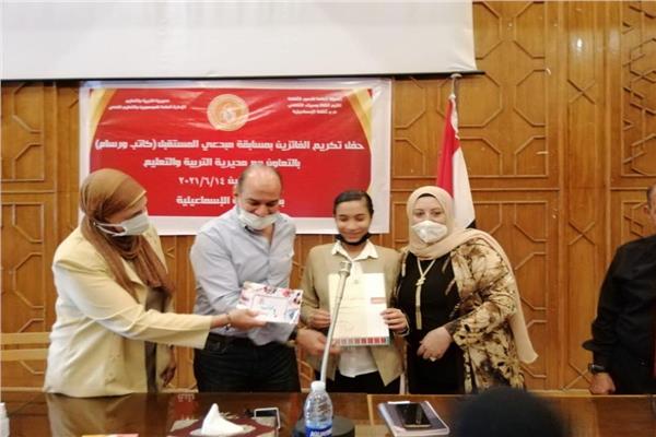 تكريم مبدعي المستقبل بقصور الثقافة 