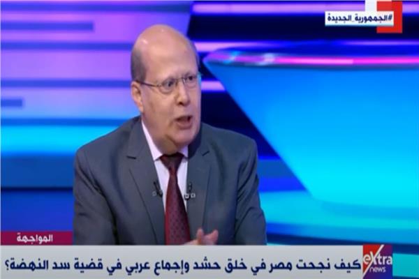  الكاتب الصحفي عبد الحليم قنديل