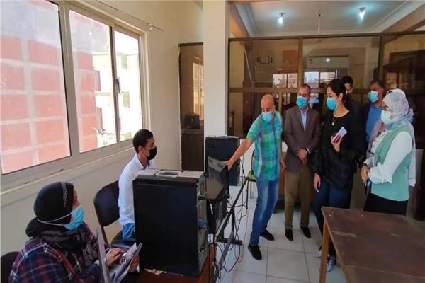 جولة تفقدية ميدانية لمتدربة البرنامج الرئاسى لتأهيل التنفيذيين لمتابعة المشروعات بكفر الدوار