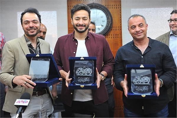 «بوابة أخبار اليوم» تكرم حمادة هلال وأسرة مسلسل «المداح»