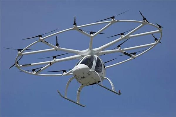  أول رحلة ليارة أجرة طائرة في باريس