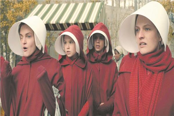 مشهد من مسلسل The Handmaid`s Tale