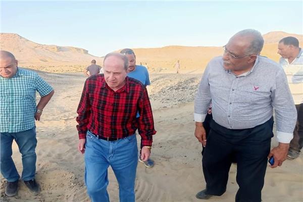 رئيس القناة لتوزيع الكهرباء يتفقد مشروعات الشركة بالبحر الأحمر ومرسي علم 