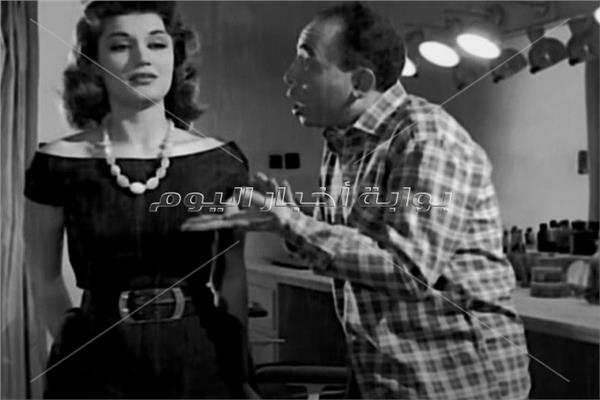 إسماعيل ياسين ونجوى فؤاد في أحد مشاهد فيلم إسماعيل ياسين في الطيران