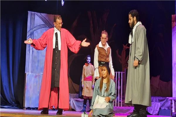 "الساحرات" على مسرح المركز الثقافى بطنطا
