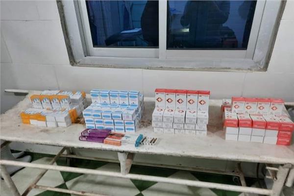غلق منشئات طبية مخالفة وضبط أدوية مجهولة بقنا 